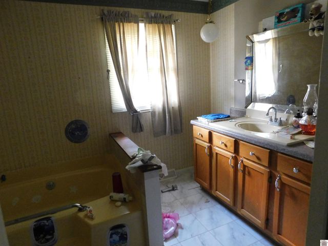 1334 State Route 1668, Marion, KY 42064