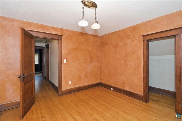 1114 N 18th St, Superior, WI 54880