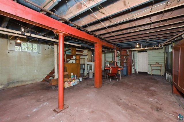 1114 N 18th St, Superior, WI 54880