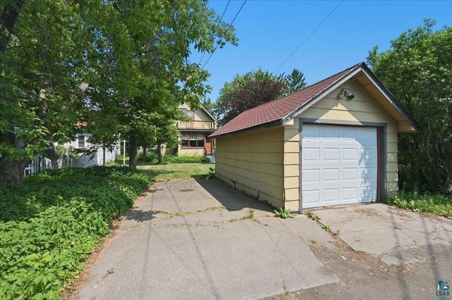 1114 N 18th St, Superior, WI 54880