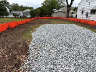 220 Clay ST, Smithfield, VA 23430