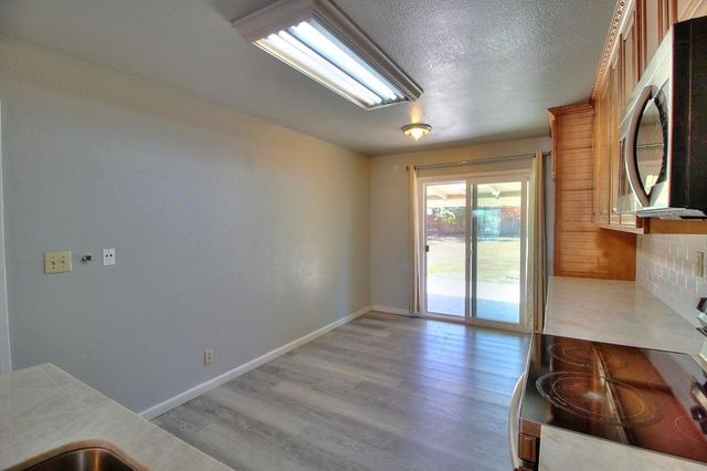 13362 Welch St, Waterford, CA 95386