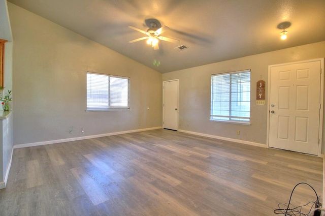 13362 Welch St, Waterford, CA 95386