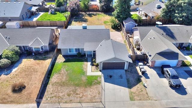 13362 Welch St, Waterford, CA 95386