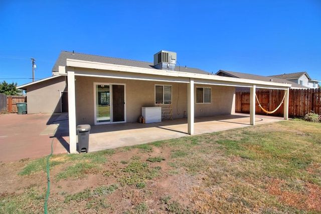 13362 Welch St, Waterford, CA 95386