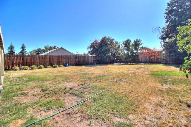 13362 Welch St, Waterford, CA 95386