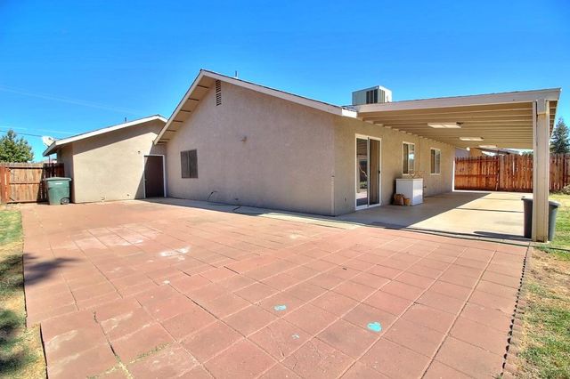 13362 Welch St, Waterford, CA 95386