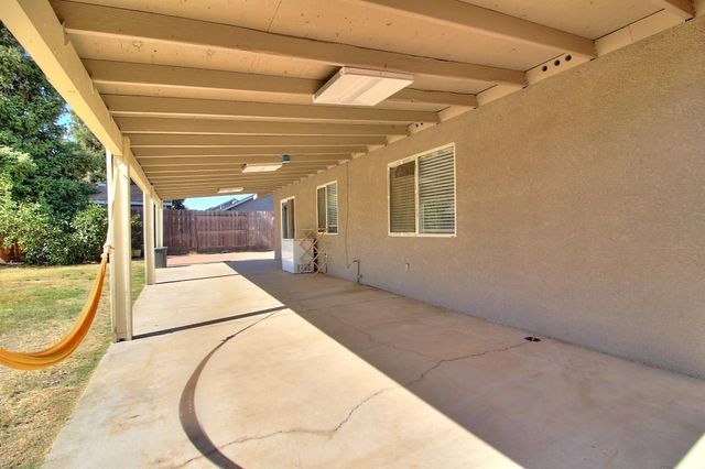 13362 Welch St, Waterford, CA 95386