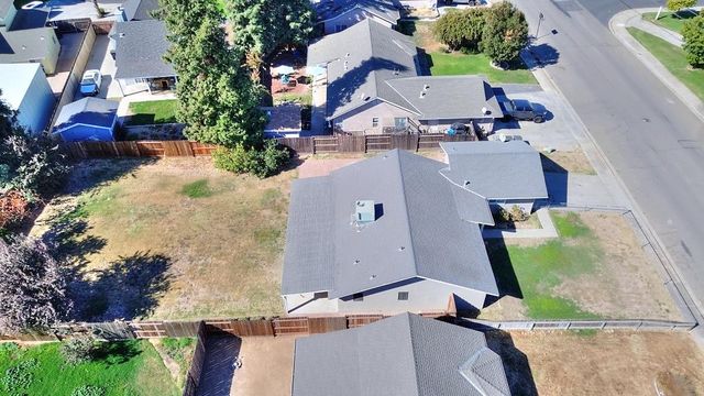 13362 Welch St, Waterford, CA 95386