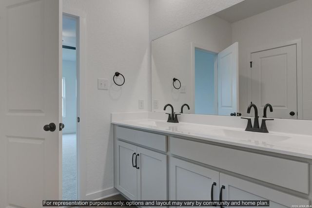 1405 Burrs Ferry Ct, Seguin, TX 78155