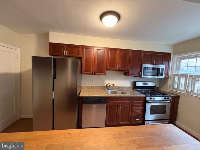 146 DUMBARTON RD, Baltimore, MD 21212