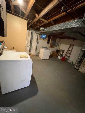 146 DUMBARTON RD, Baltimore, MD 21212