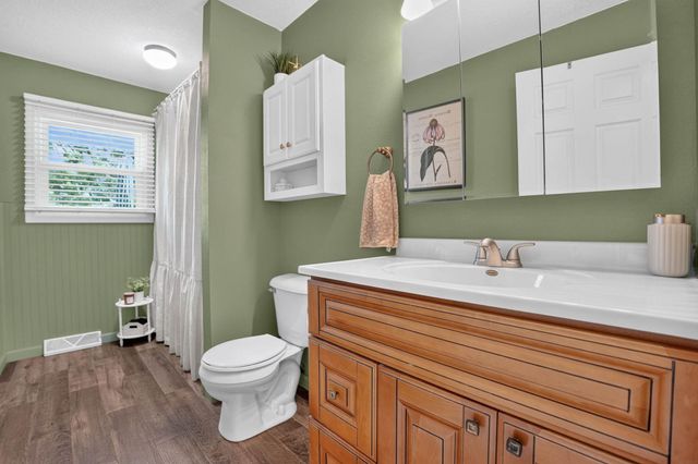 122 Bergstrom Boulevard, Cedar Falls, IA 50613