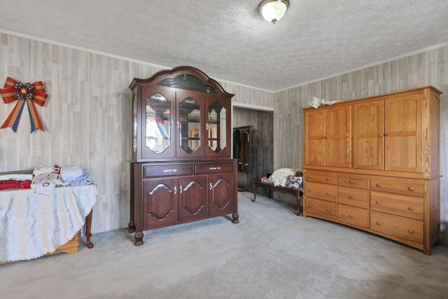 5530 S Pitchin Road, Springfield, OH 45502