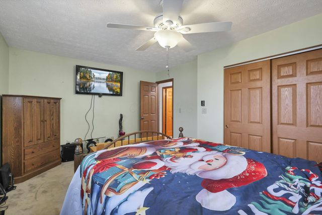 5530 S Pitchin Road, Springfield, OH 45502