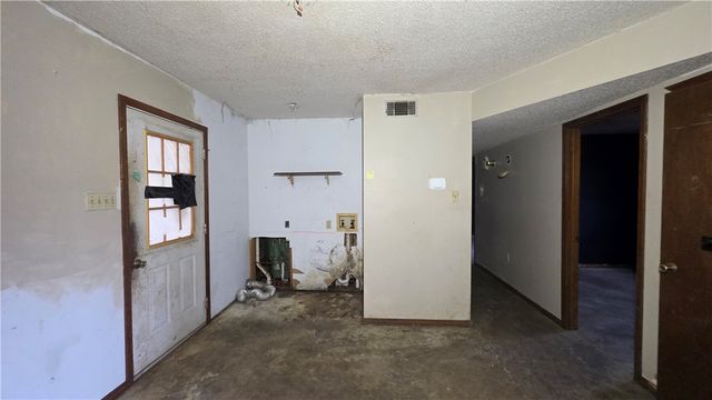 205 W 10th Street, Plainview, AR 72833