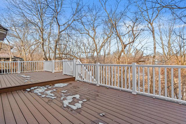 6981 Edgebrook Place, Eden Prairie, MN 55346