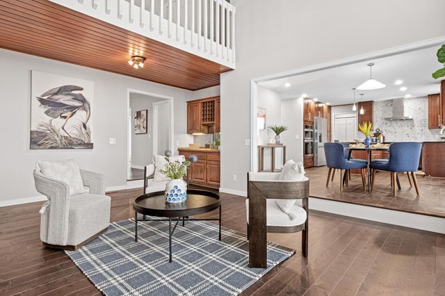 6981 Edgebrook Place, Eden Prairie, MN 55346