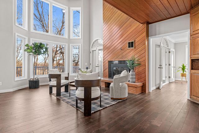 6981 Edgebrook Place, Eden Prairie, MN 55346