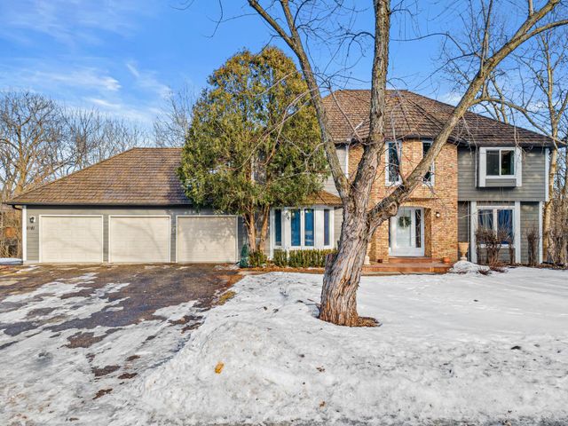 6981 Edgebrook Place, Eden Prairie, MN 55346