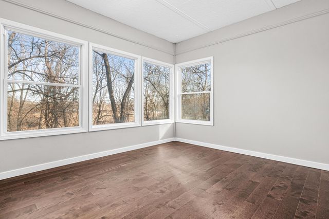 6981 Edgebrook Place, Eden Prairie, MN 55346