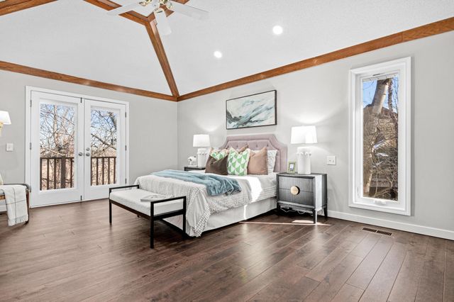 6981 Edgebrook Place, Eden Prairie, MN 55346