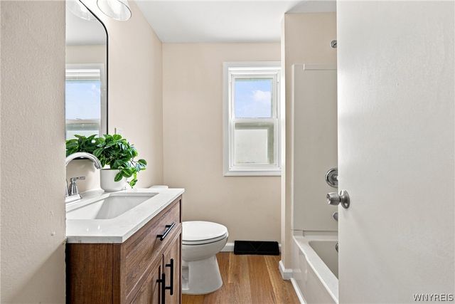 16 Prairie Avenue, Buffalo, NY 14207