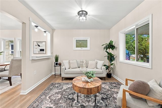 16 Prairie Avenue, Buffalo, NY 14207