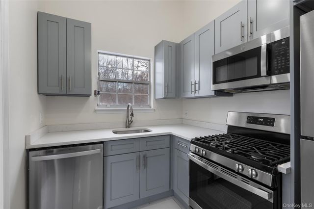 8 Lexington Hill 5, Harriman, NY 10926