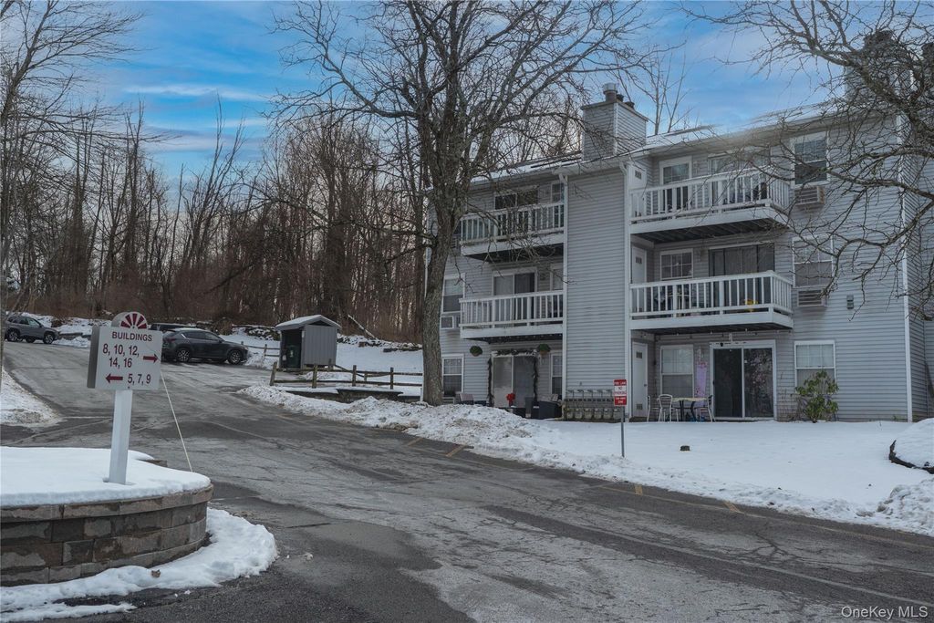 8 Lexington Hill 5, Harriman, NY 10926