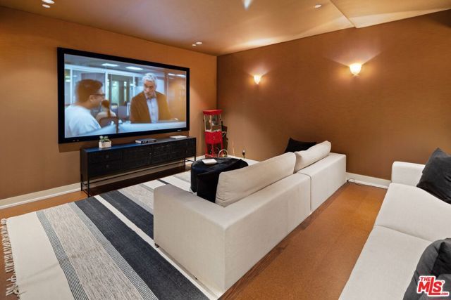 1535 Umeo Road, Los Angeles, CA 90272