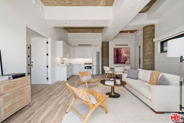 1535 Umeo Road, Los Angeles, CA 90272