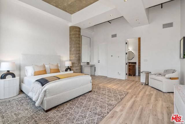 1535 Umeo Road, Los Angeles, CA 90272