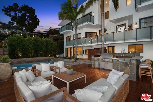 1535 Umeo Road, Los Angeles, CA 90272