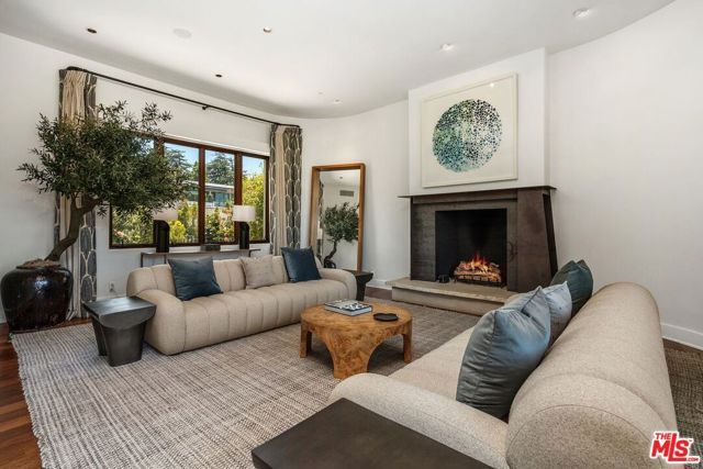 1535 Umeo Road, Los Angeles, CA 90272