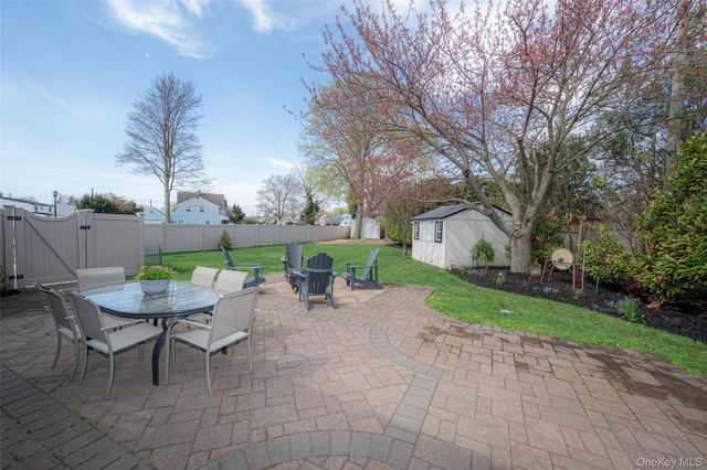 59 Orchid Road, Levittown, NY 11756