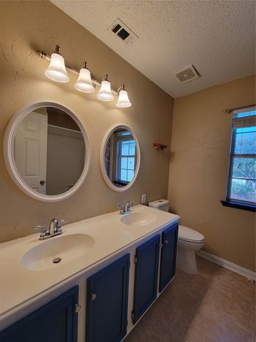 8609 Crested Cove Court, Plano, TX 75025