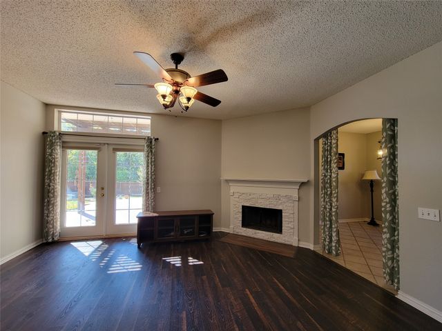 8609 Crested Cove Court, Plano, TX 75025