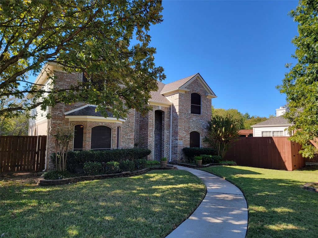 8609 Crested Cove Court, Plano, TX 75025
