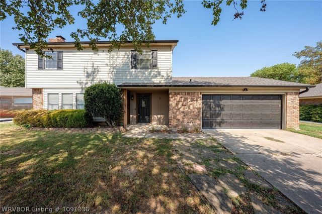 10811 Old Harbor Road, Fort Smith, AR 72903