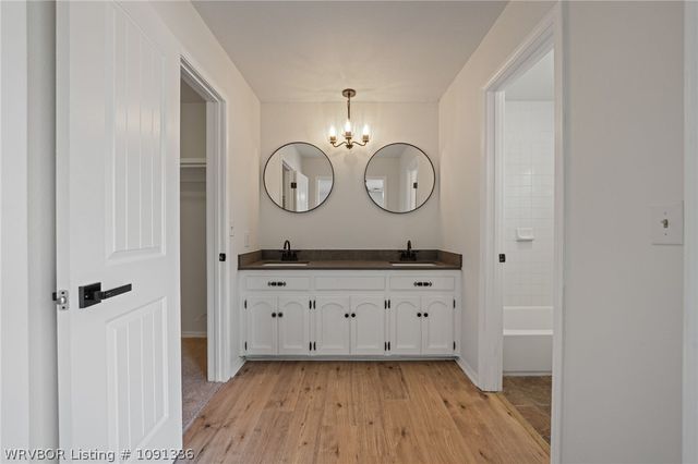 10811 Old Harbor Road, Fort Smith, AR 72903