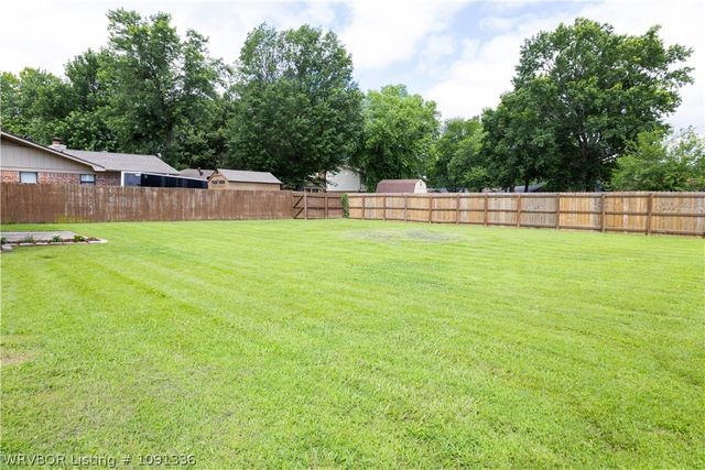 10811 Old Harbor Road, Fort Smith, AR 72903