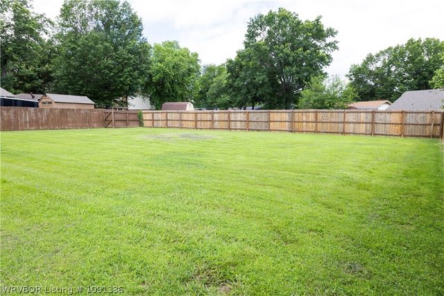 10811 Old Harbor Road, Fort Smith, AR 72903