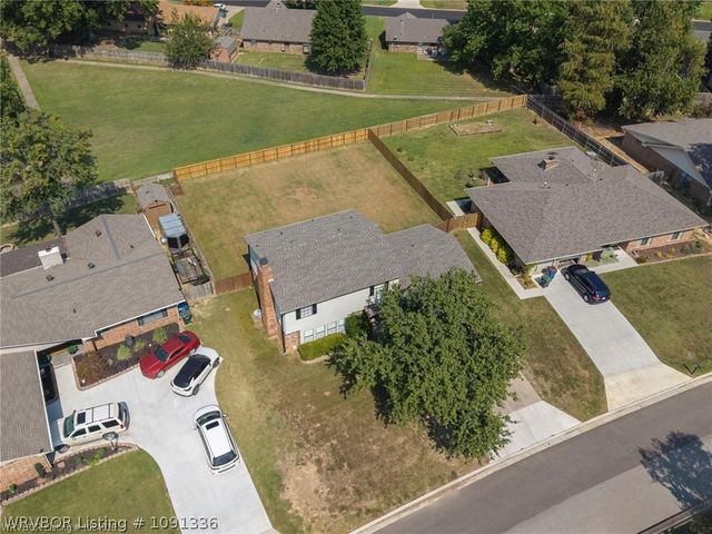 10811 Old Harbor Road, Fort Smith, AR 72903