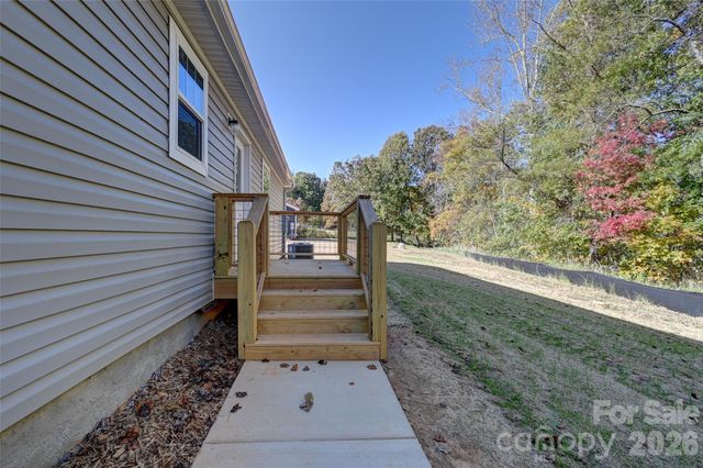 1675 Bull Creek Road, Marshall, NC 28753