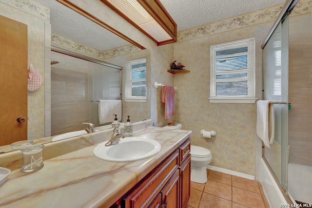 109 Saddle Wood Trl, Comfort, TX 78013