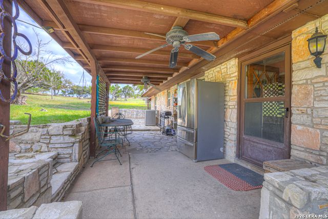 109 Saddle Wood Trl, Comfort, TX 78013