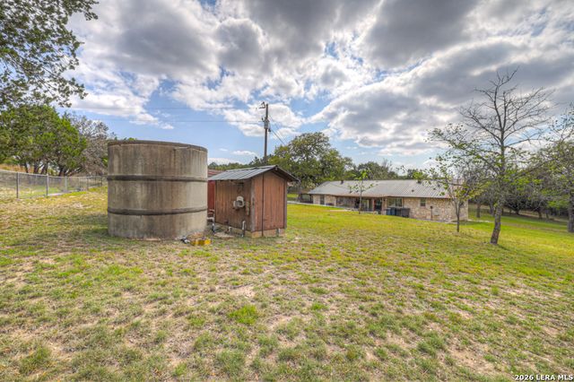 109 Saddle Wood Trl, Comfort, TX 78013
