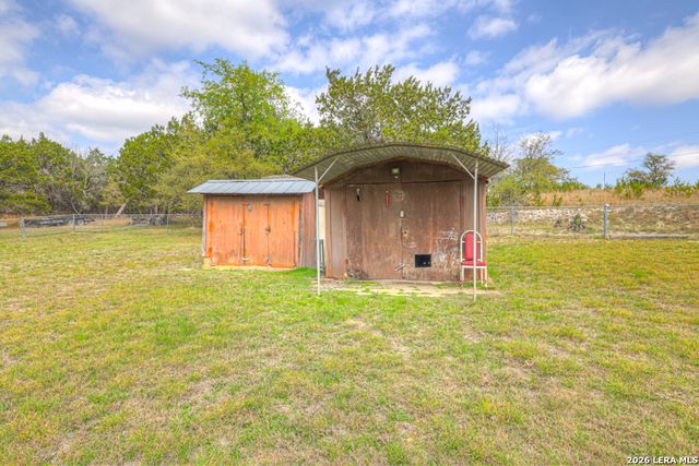 109 Saddle Wood Trl, Comfort, TX 78013