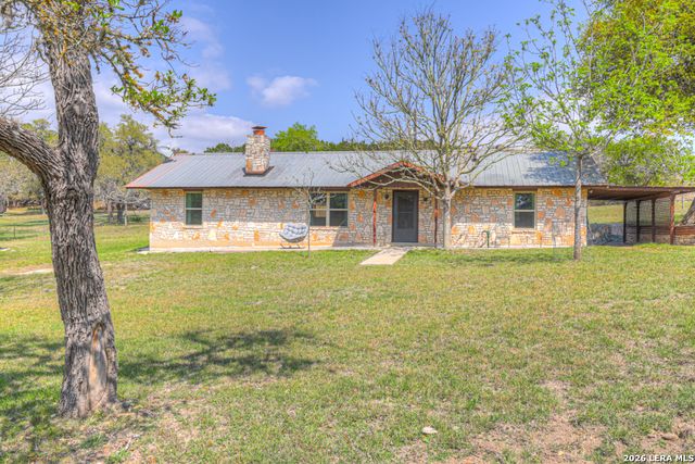 109 Saddle Wood Trl, Comfort, TX 78013